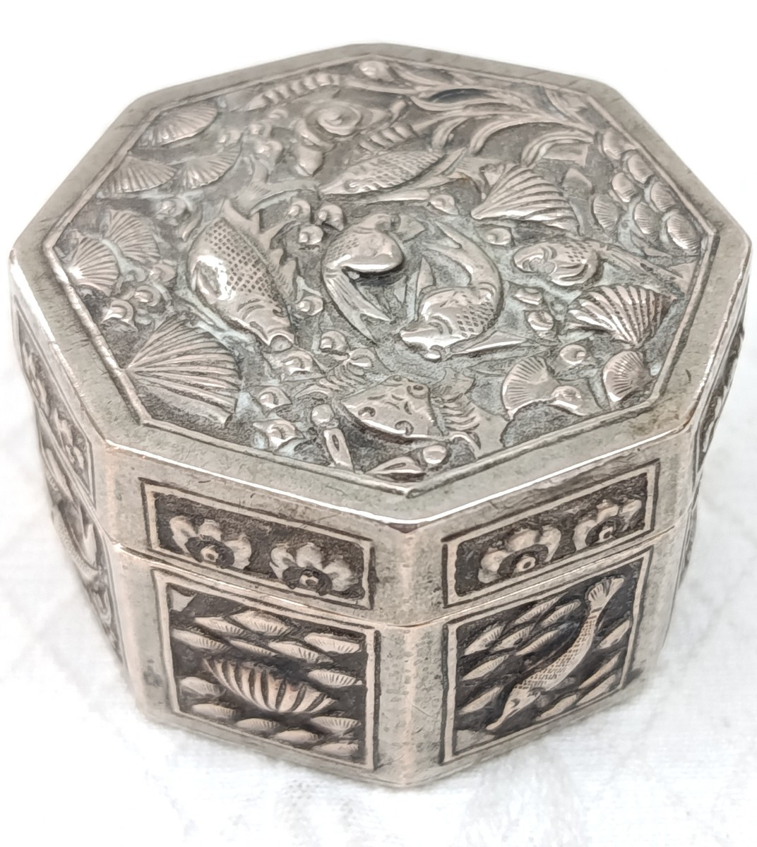 Silver Hexagonal Box China XIX-photo-2