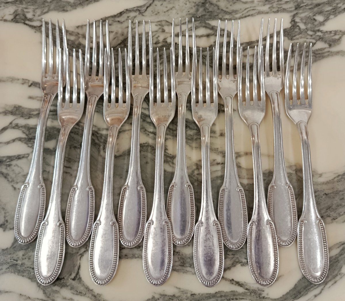 Ercuis 109-piece Silver-plated Metal Dinner Set With Fluted Design -photo-4