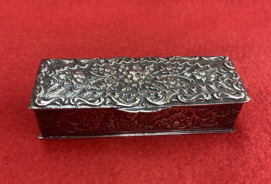 Tabatière en argent XIX