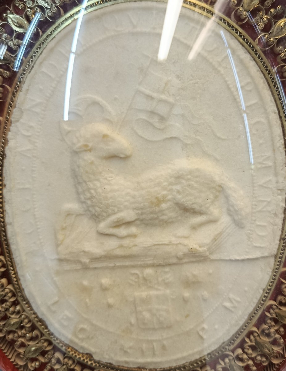 "agnus Dei" Reliquary In An Oval Medallion, 19th Century-photo-2