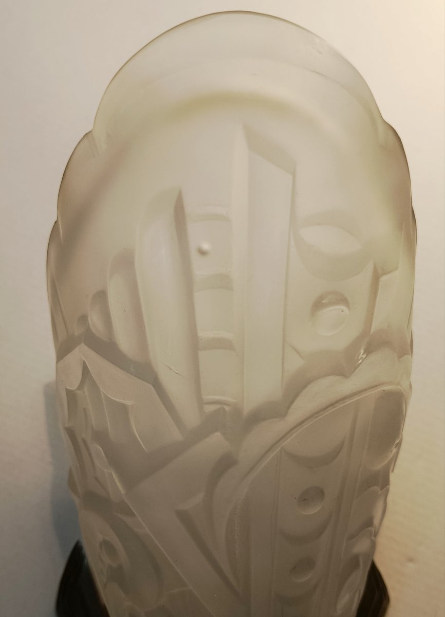 Pair Of Art Deco Wall Sconces Made Of Molded Pressed Glass, 1930-photo-4