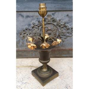 Lampe En Bronze Patiné  « vase Médicis Et Fleurs »