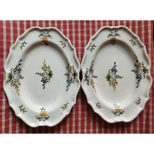 Paire De Plats En Faience Du Midi  XVIII siècle