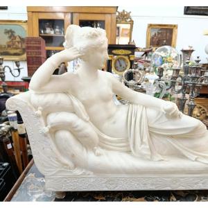 Pauline Borghèse sculpture en albâtre d'après Canova
