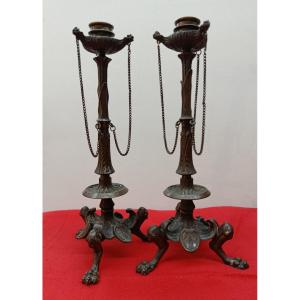 Paire de Bougeoirs tripode en bronze XIX