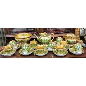 Service à café en porcelaine Schoelcher à Paris XIX