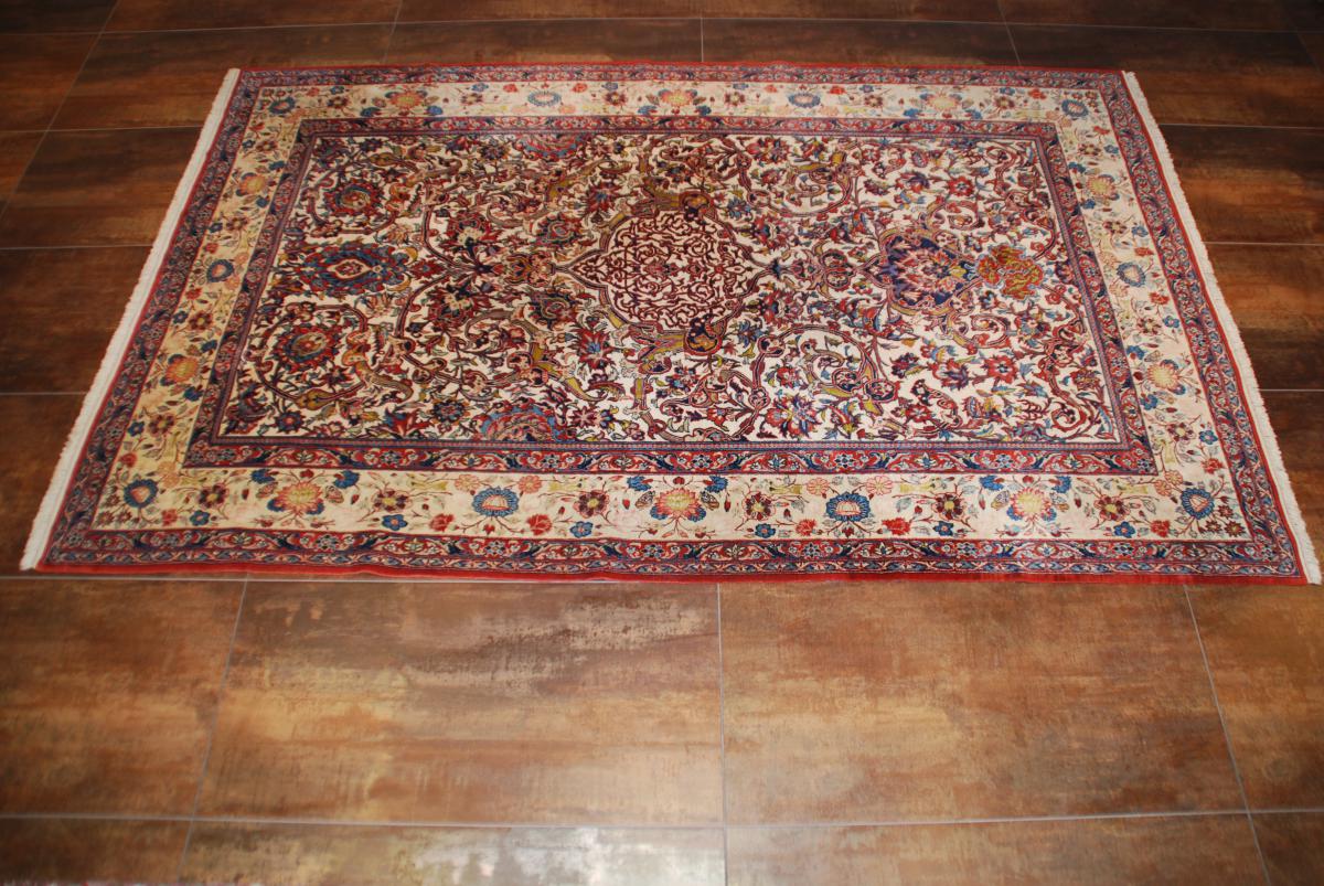 Ancient Carpets "hispahan"-photo-2