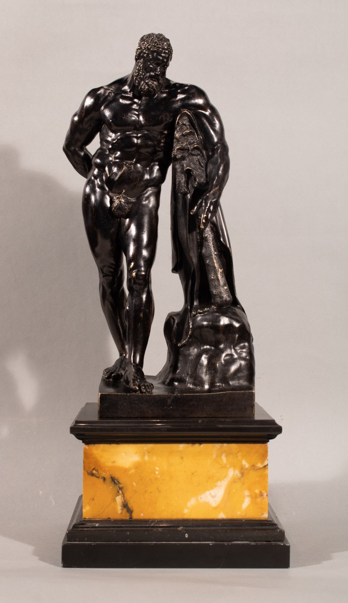 Hercule Farnèse. Sculpture en Bronze, France ou Italie fin du XVIIIème Siècle.-photo-3