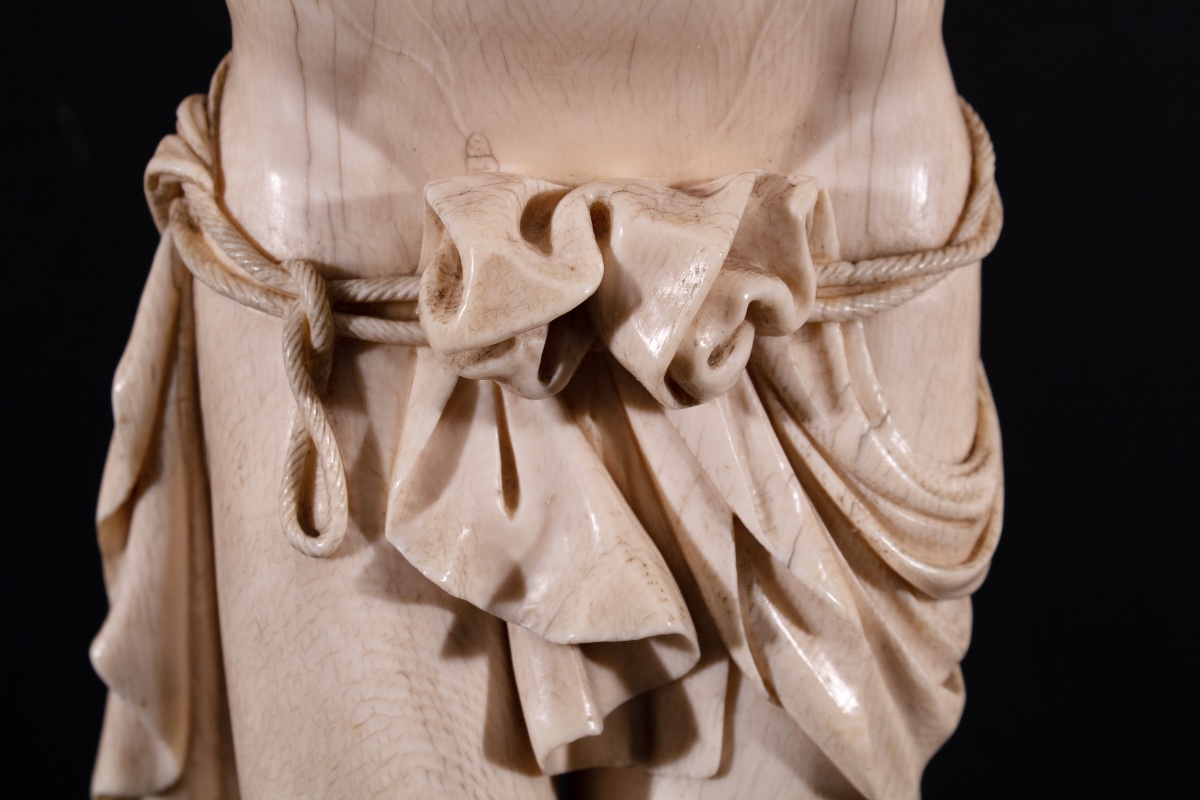 Large Christ In Ivory - Paris Workshop, First Half Of The XIXᵉ Century-photo-1