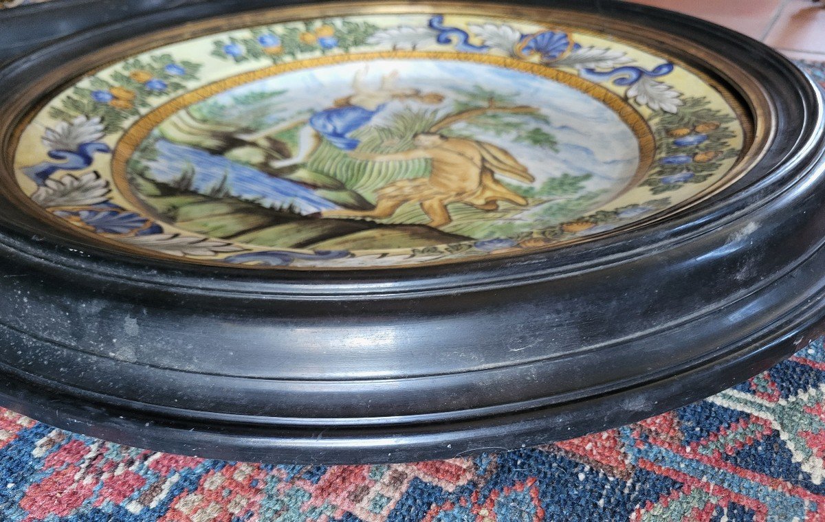 Pair Of Large Majolica Dishes Italy 19th Century Original Frames -photo-4