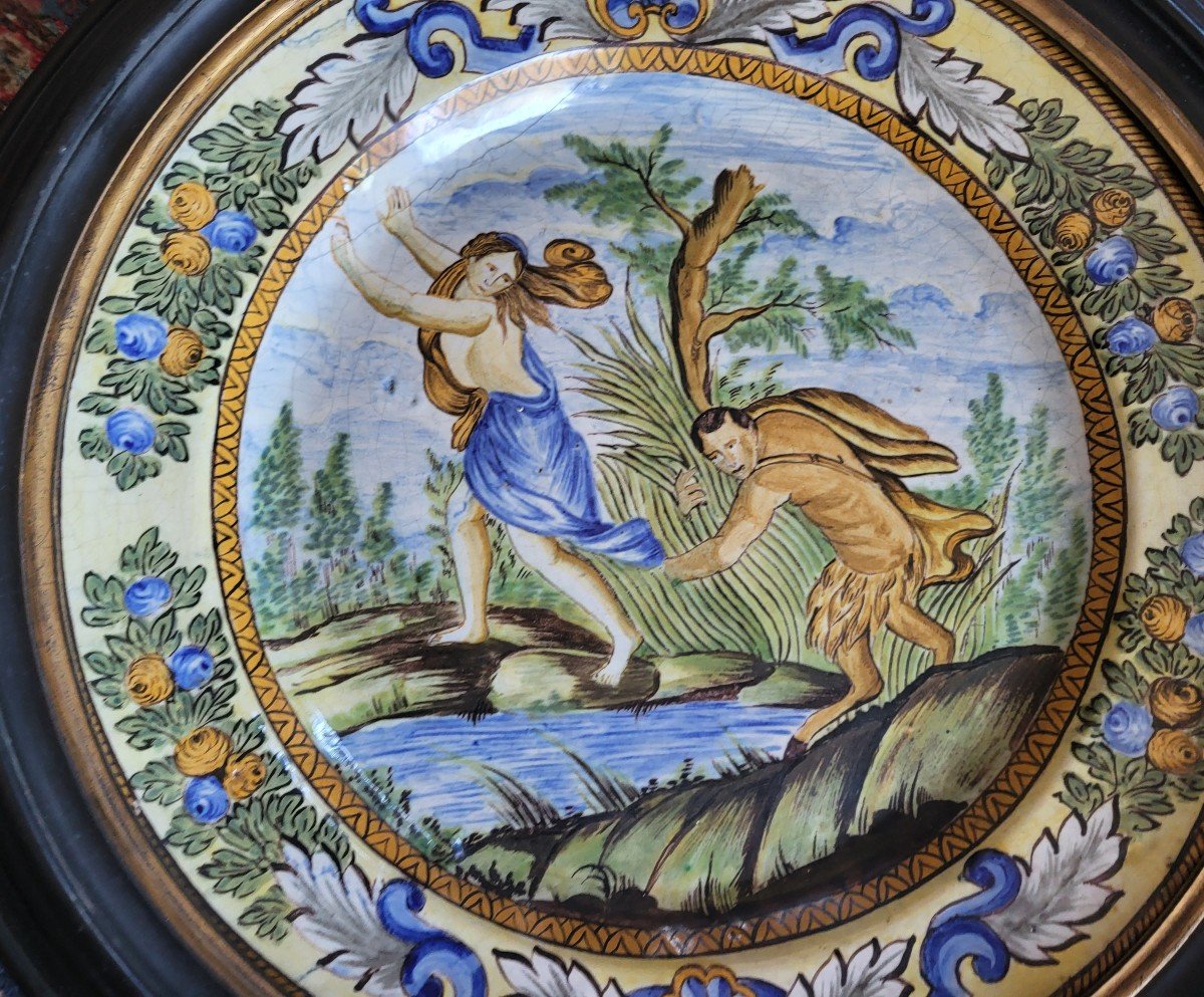 Pair Of Large Majolica Dishes Italy 19th Century Original Frames -photo-3