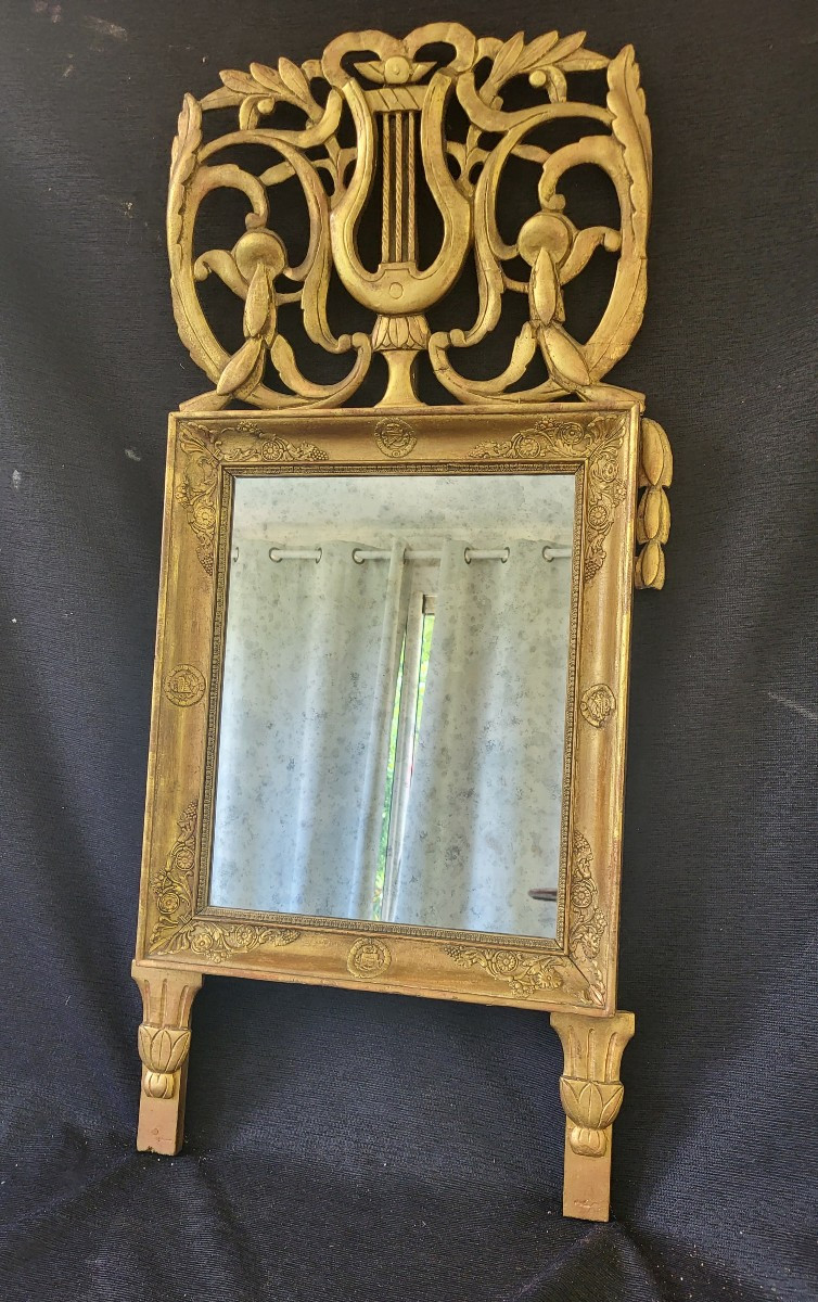 Miroir à fronton Provence  époque  Restauration  bois doré  XIXe 