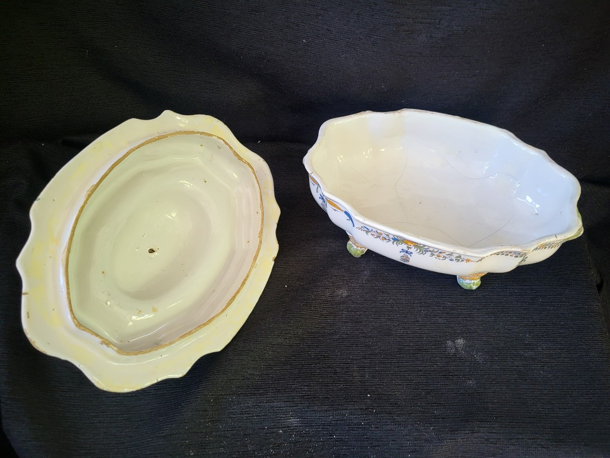 Moustiers Earthenware Vegetable Dish From The 18th Century -photo-1