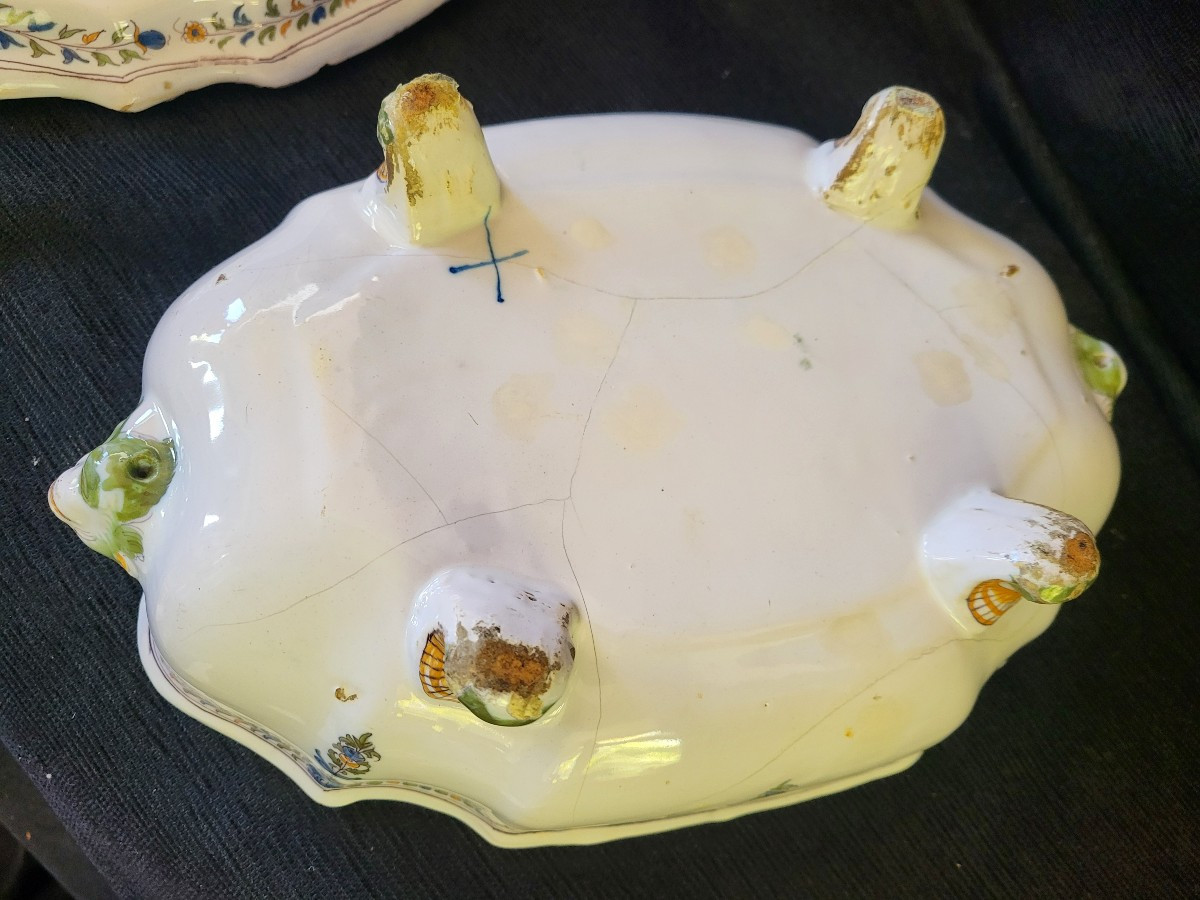 Moustiers Earthenware Vegetable Dish From The 18th Century -photo-3