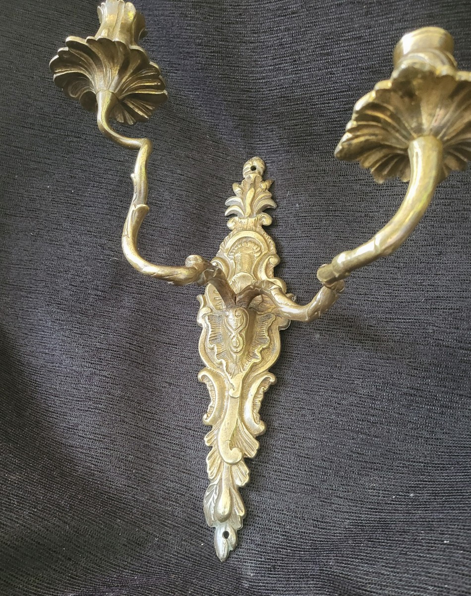 Paire d 'appliques bronze doré 2 feux époque Louis XV XVIII e siècle H 37cm-photo-6