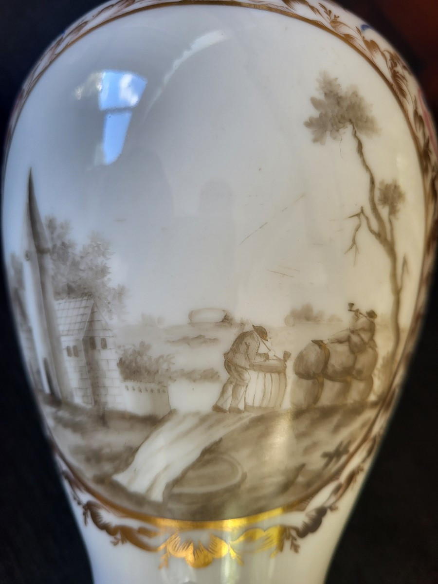 Paris Porcelain Toilet Service, Louis XVI Period, 18th Century -photo-4