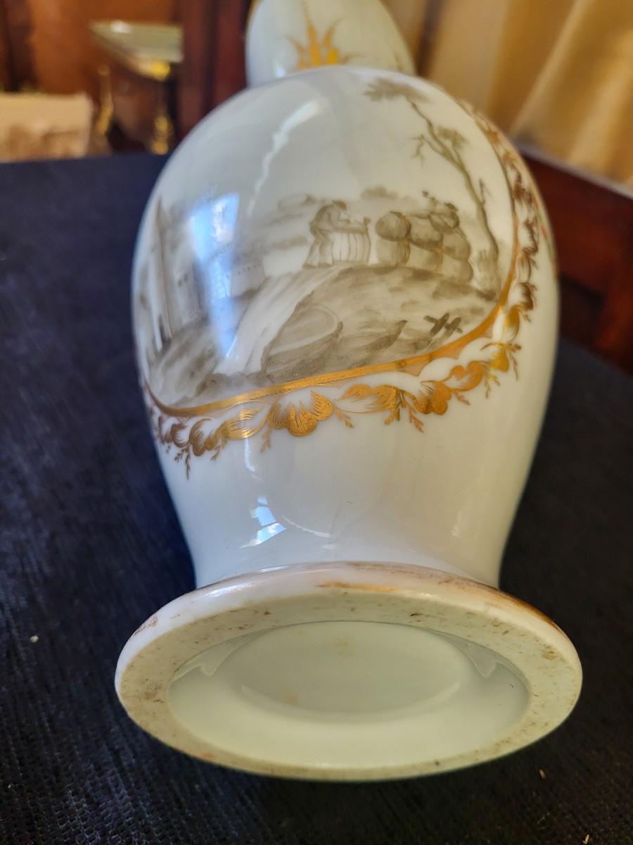 Paris Porcelain Toilet Service, Louis XVI Period, 18th Century -photo-2