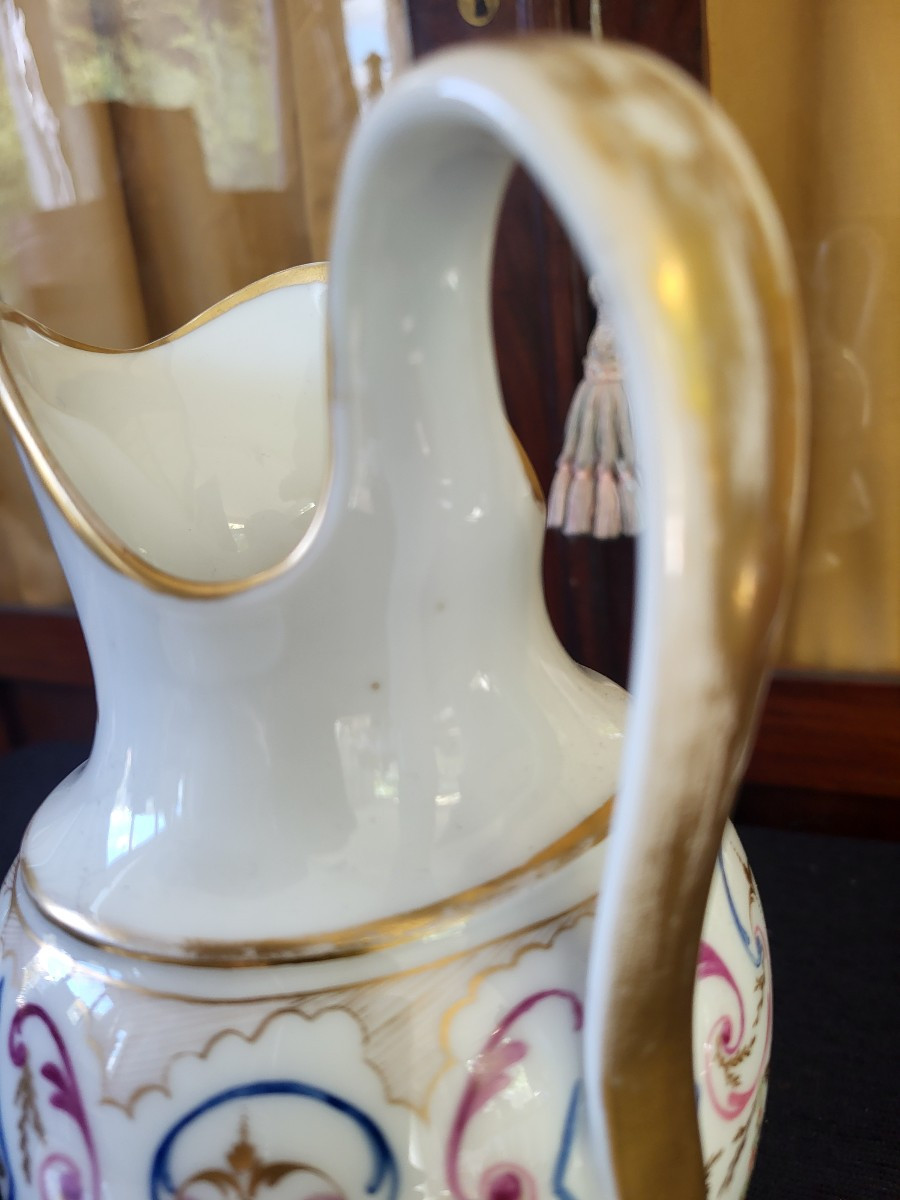 Paris Porcelain Toilet Service, Louis XVI Period, 18th Century -photo-4