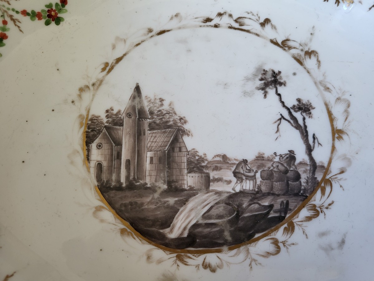 Paris Porcelain Toilet Service, Louis XVI Period, 18th Century -photo-6