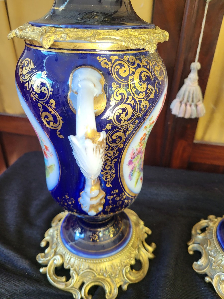 Pair Of Large Paris Porcelain And Bronze Oil Lamps, Napoleon III Period -photo-2