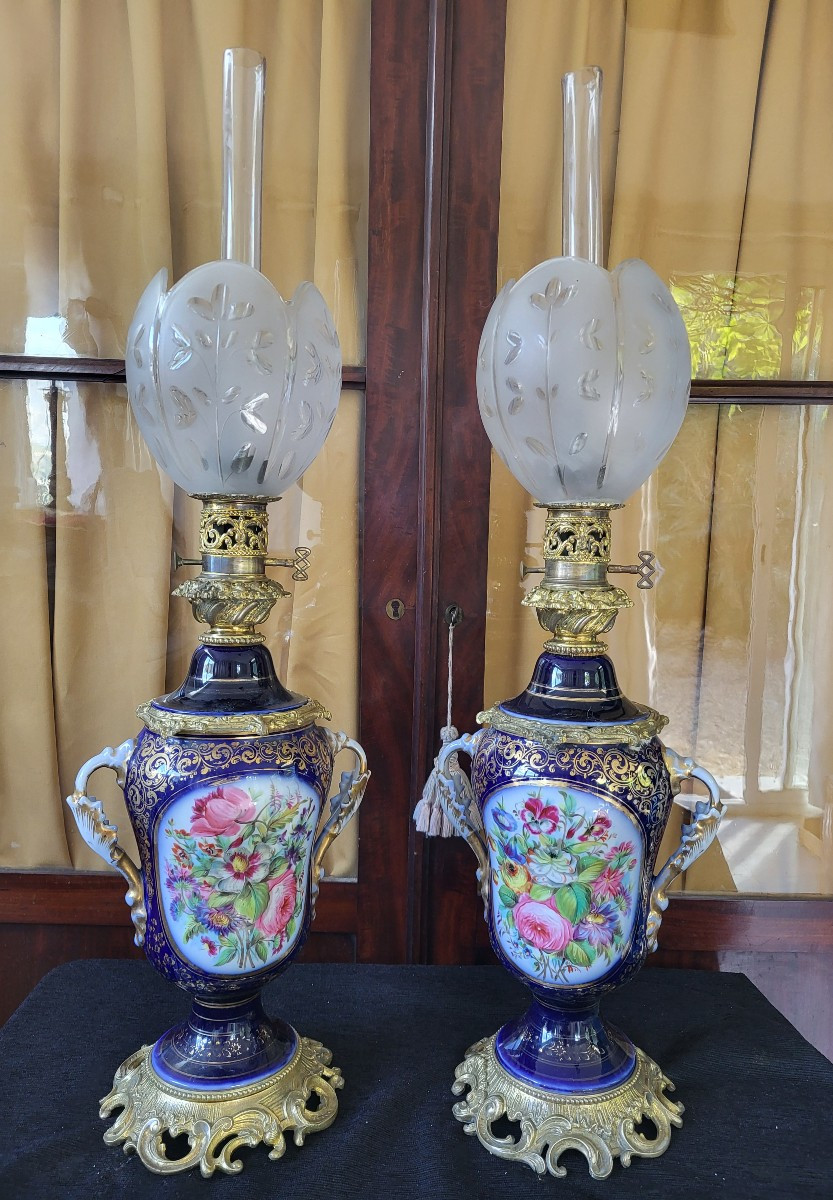 Pair Of Large Paris Porcelain And Bronze Oil Lamps, Napoleon III Period 