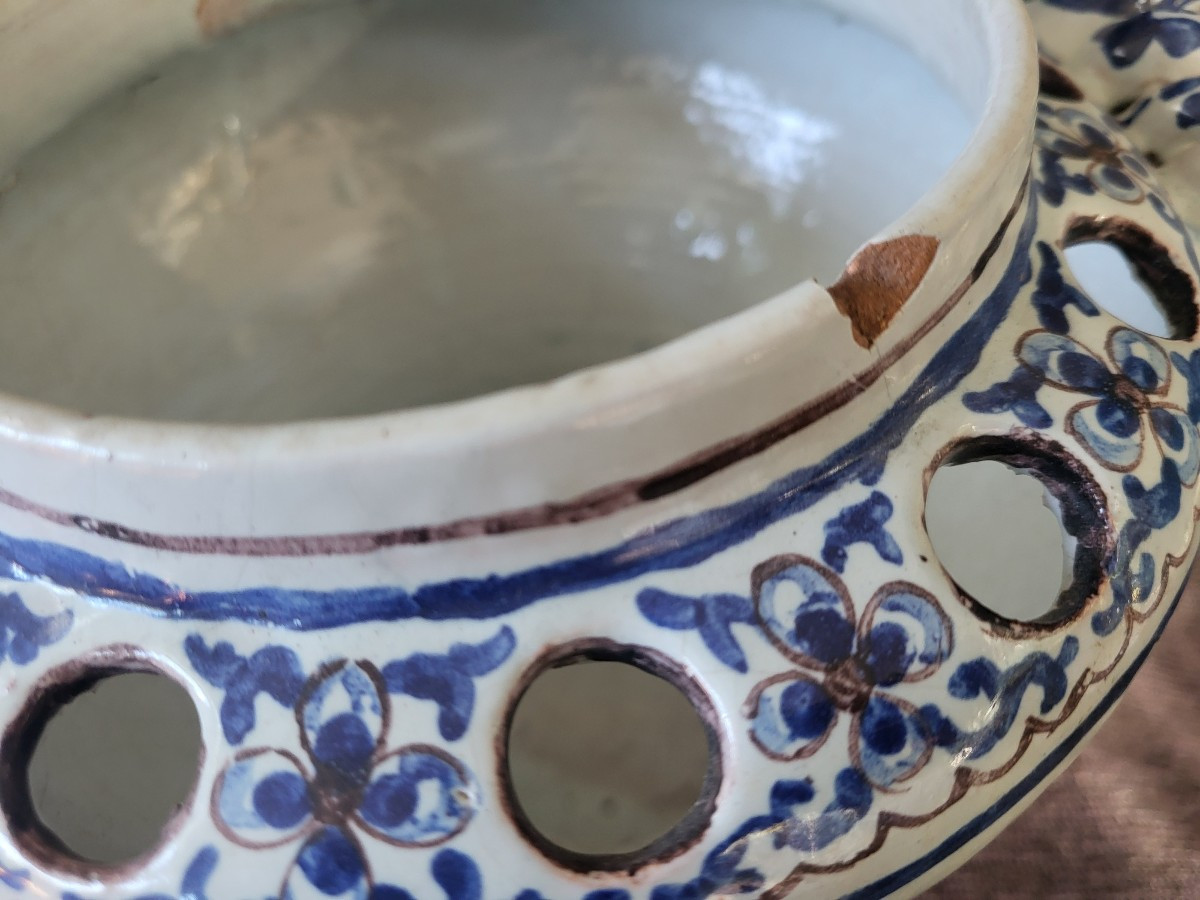 Nevers Earthenware Potpourri Bowl, 17th Century-photo-7