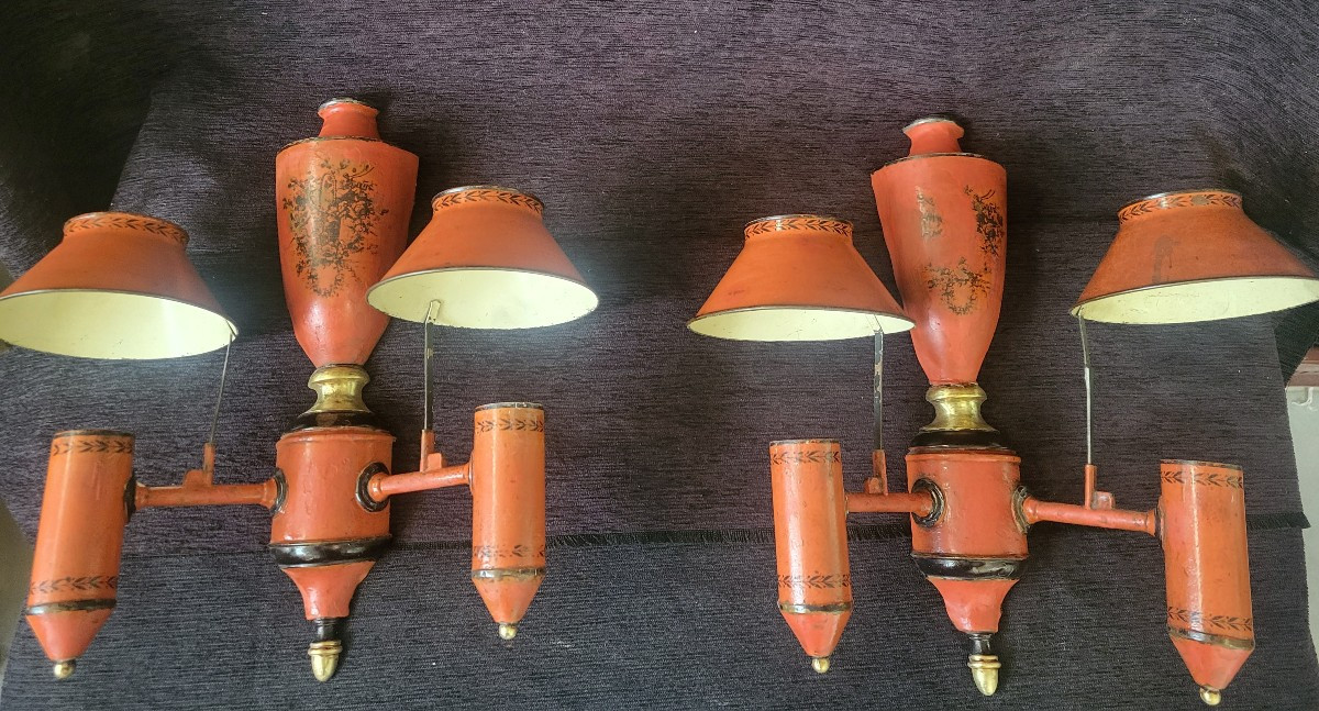 Pair Of Quinquet Wall Lights, Painted Sheet Metal, 19th Century 