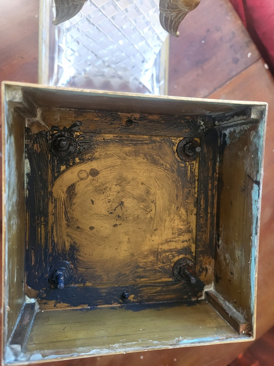 Paire de vases en cristal taillé  et bronze doré Restauration  époque XIXe siècle -photo-2