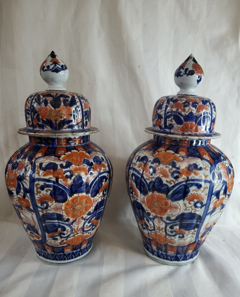 Paire de potiches  porcelaine Imari  Japon XIXe H41cm
