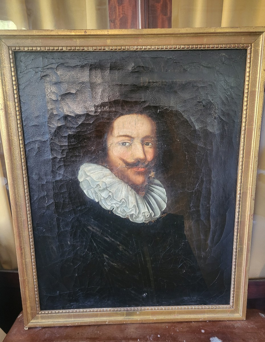 École Française c.1600  Homme à la  fraise h/t 