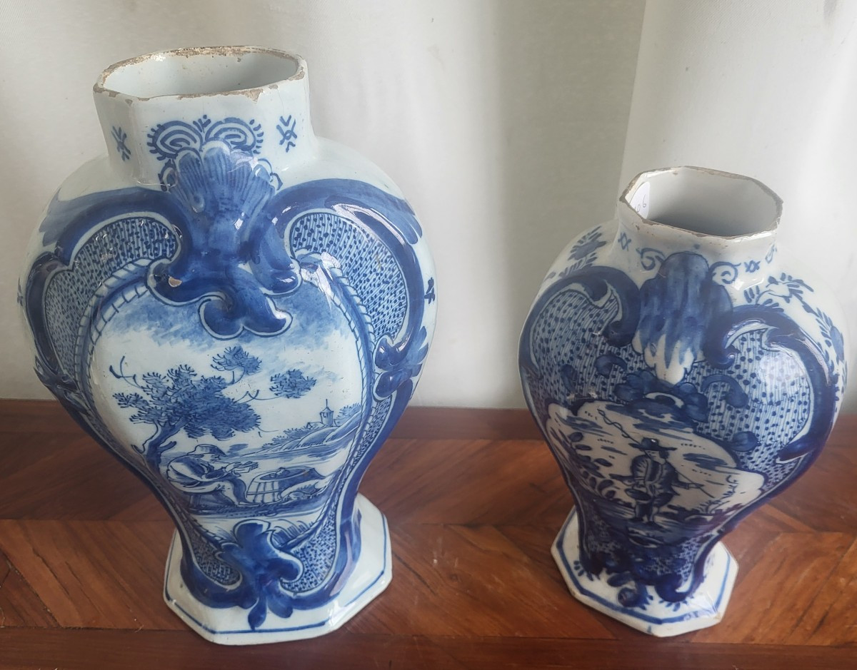 Two Delft Vases, 18th/19th Century -photo-2