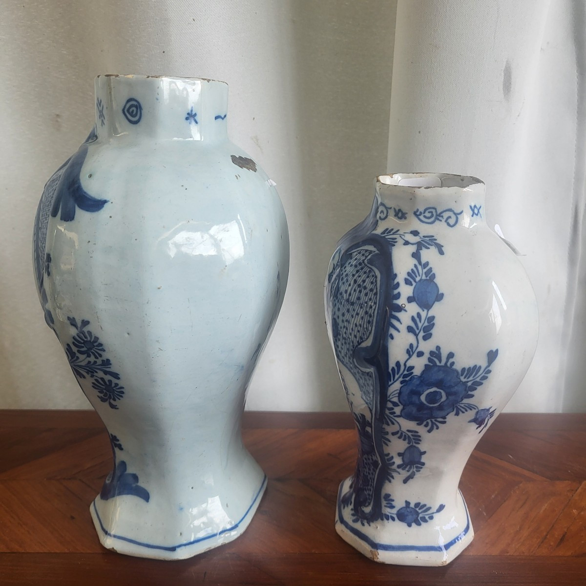 Two Delft Vases, 18th/19th Century -photo-3