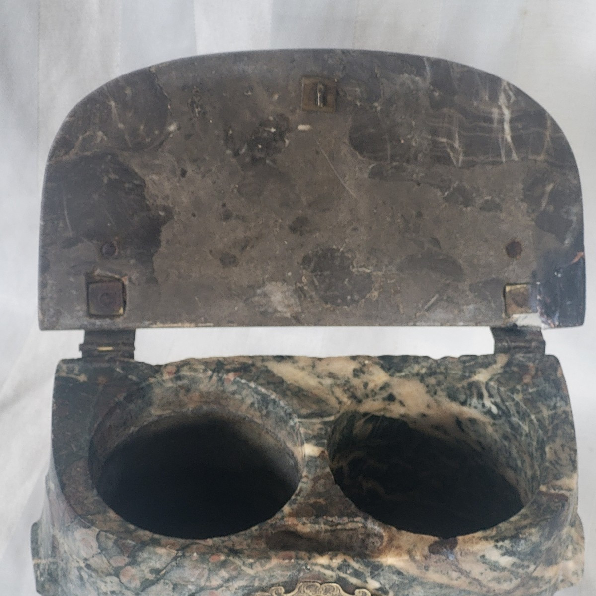 Boite à  viscères marbre époque  début du XVIII e siècle -photo-2