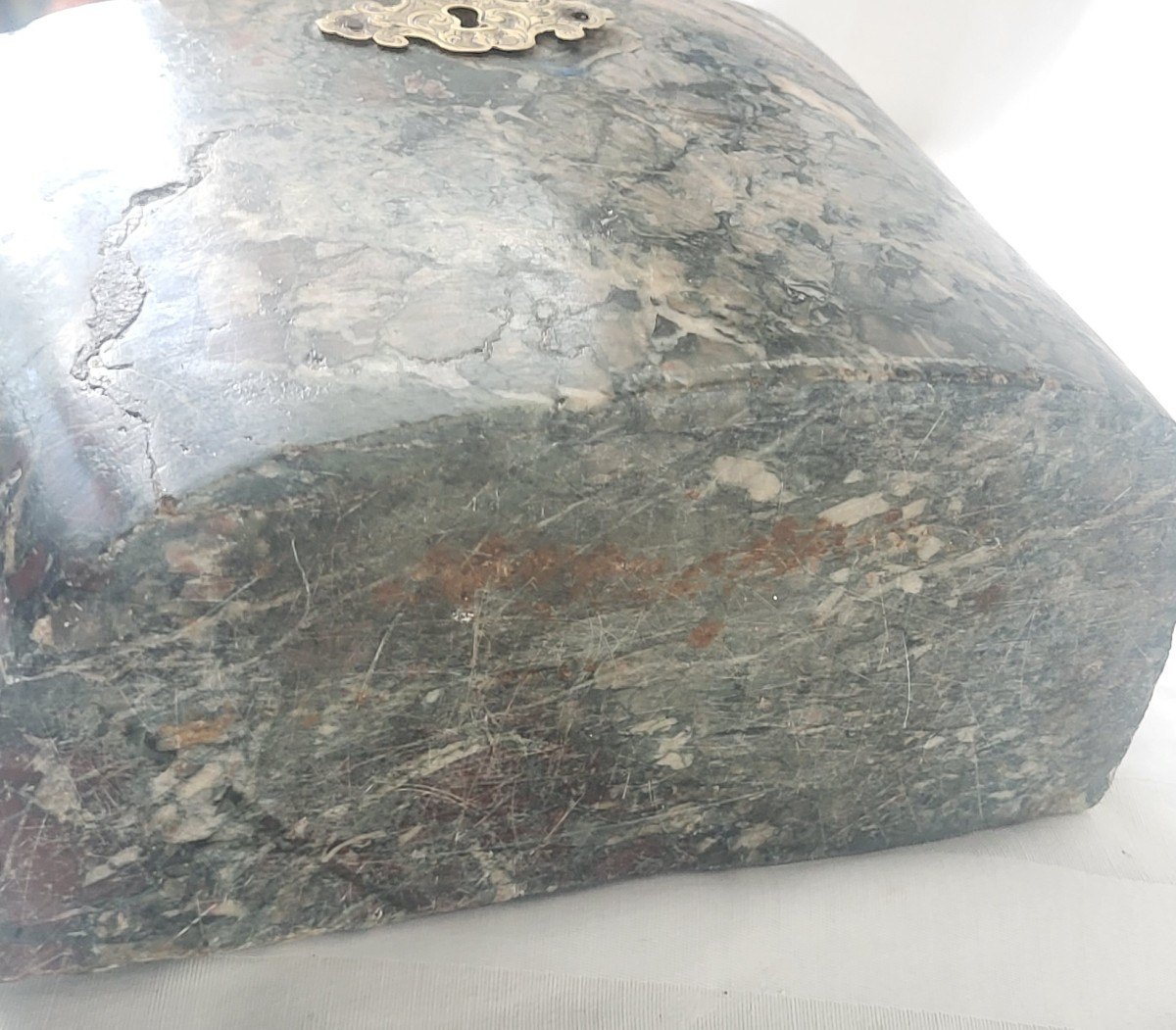 Boite à  viscères marbre époque  début du XVIII e siècle -photo-1