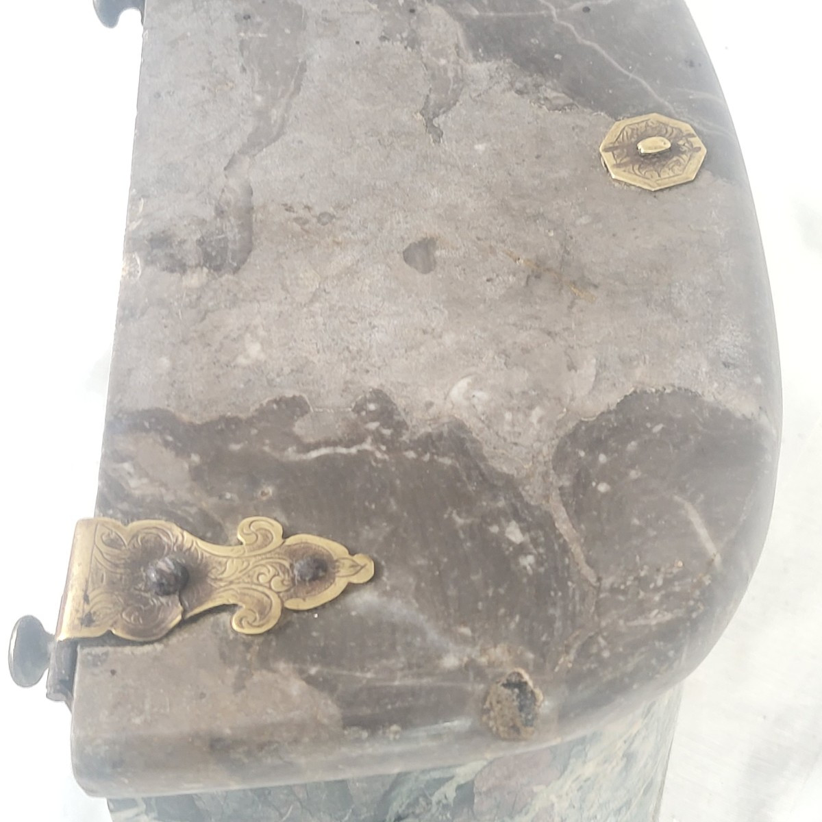 Boite à  viscères marbre époque  début du XVIII e siècle -photo-3