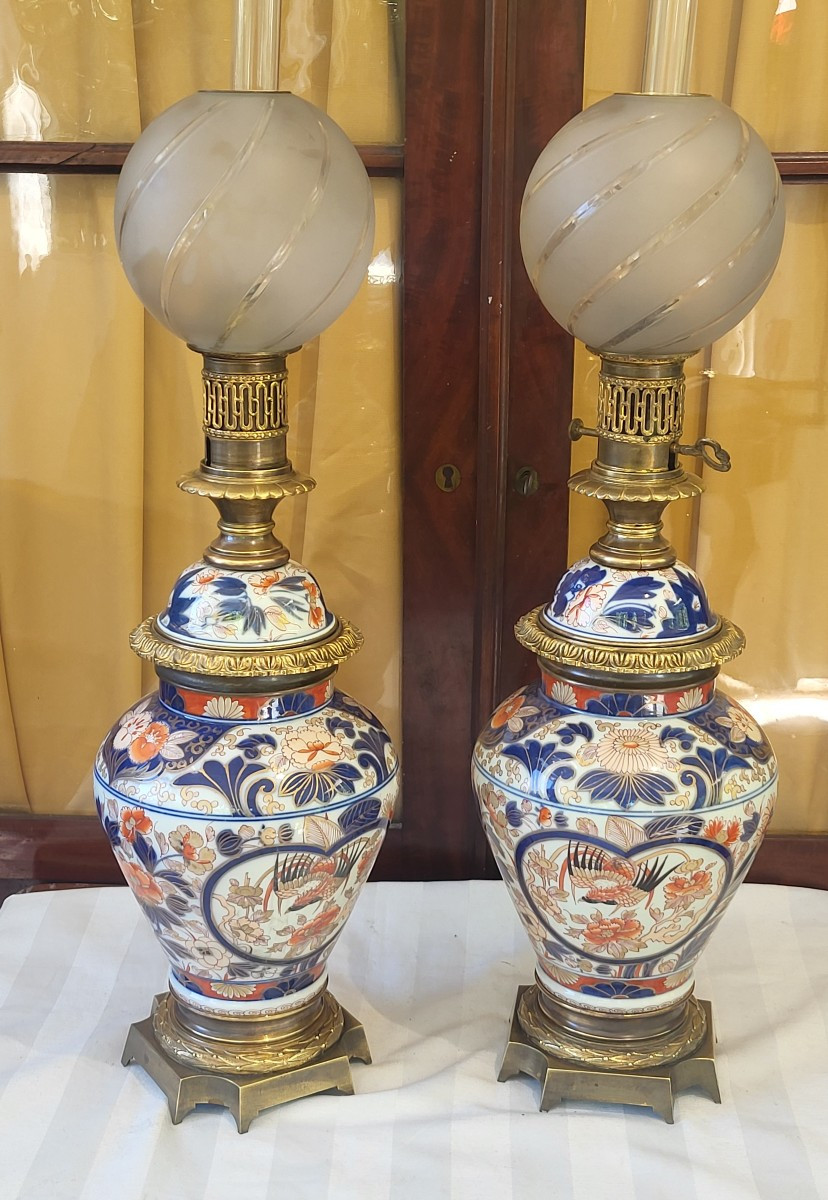Paire de  grandes potiches/ lampes Imari Japon  XIXe   monture bronze doré 
