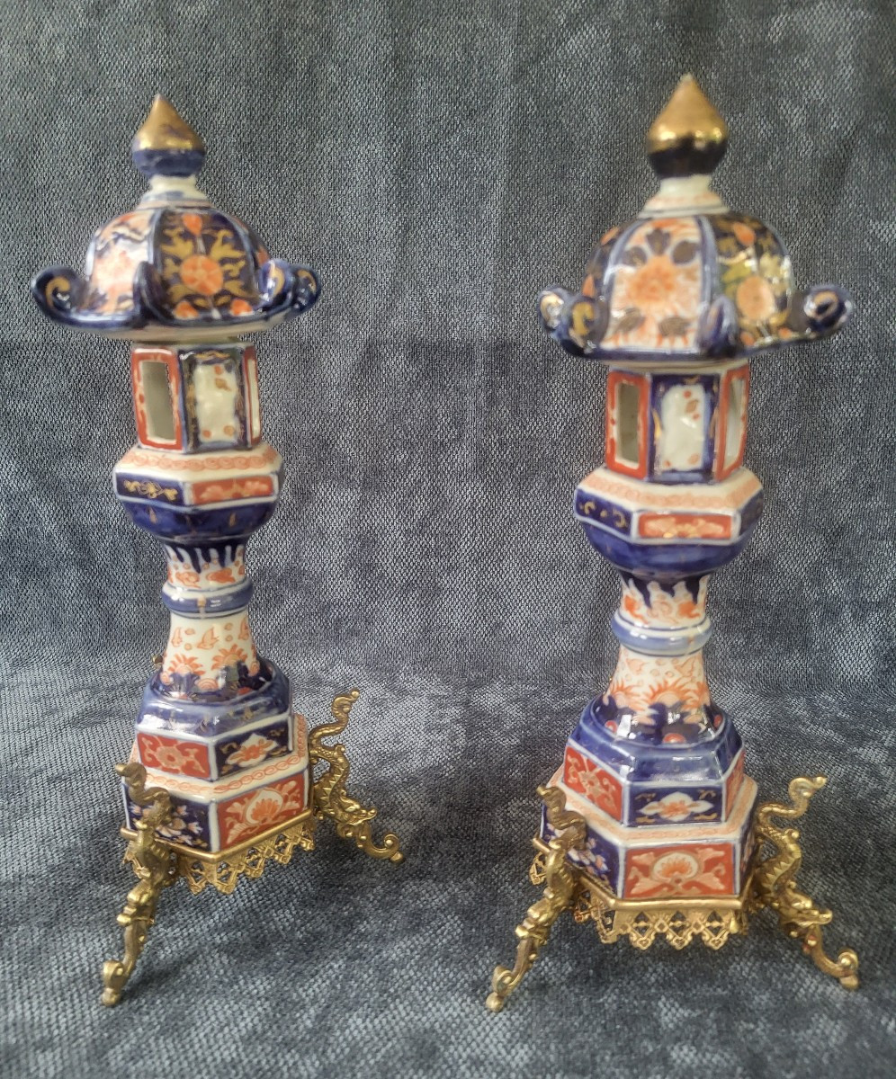 Paire de   lanternes bougeoirs Porcelaine Imari Japon XIXe  monture bronze 