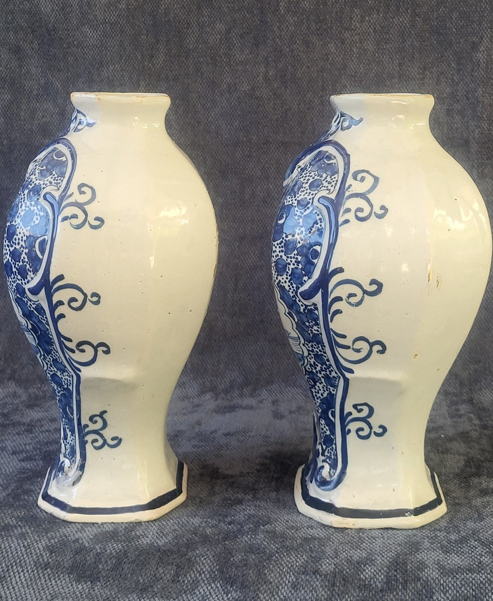 Paire de vases balustre Delft époque XVIII e -photo-3