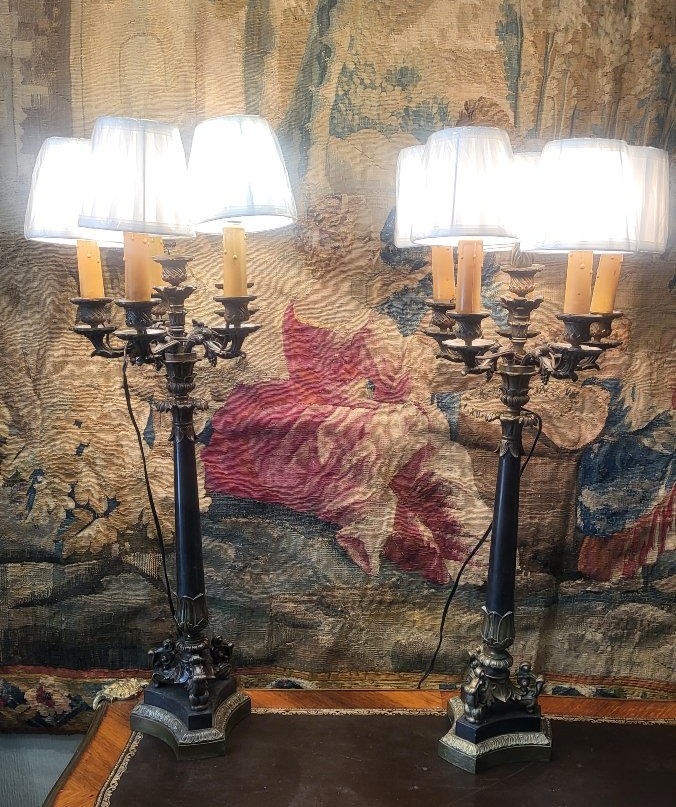Paire de grands candélabres  Restauration ,électrifiée,  Ht 75cm XIXe 
