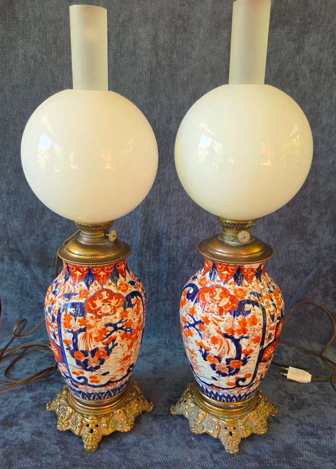 Paire de lampes porcelaine  Imari  (elect) Japon XIXe 