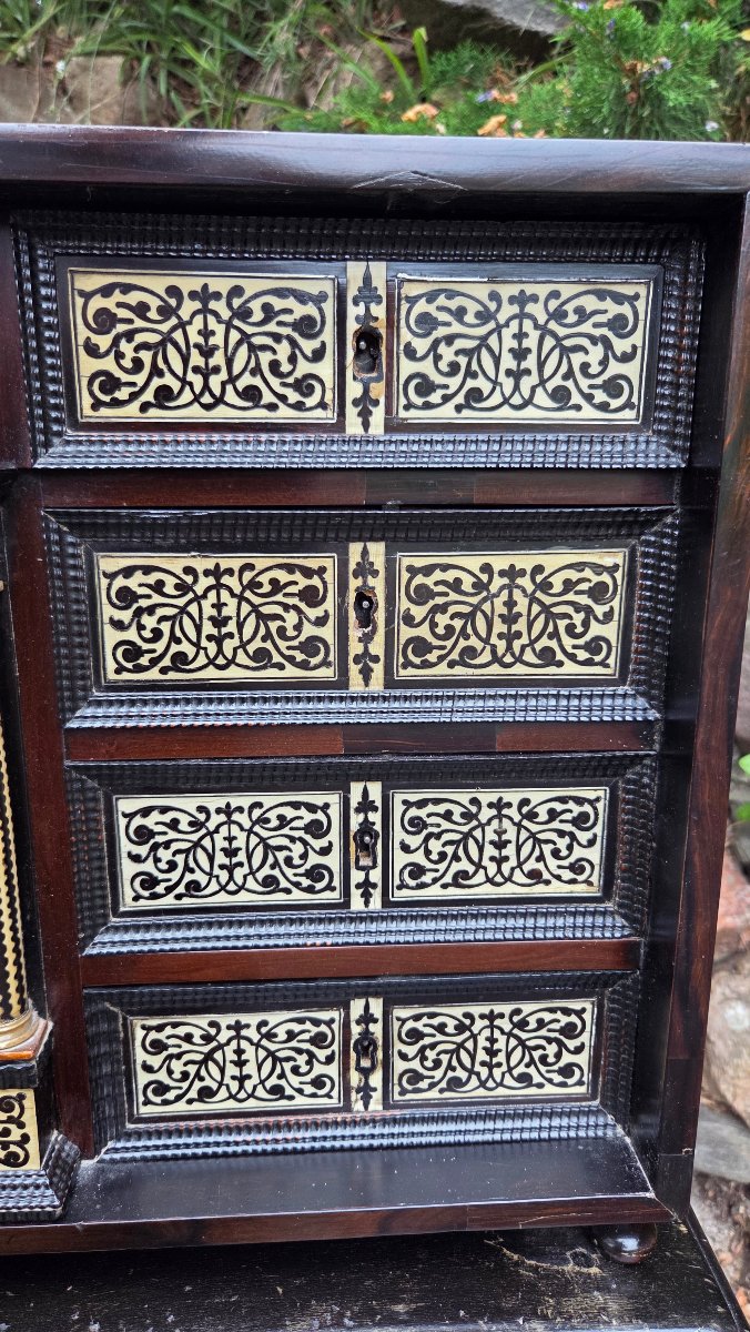 Cabinet marqueterie Italie époque XVII e siècle -photo-7