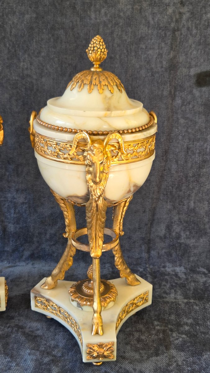 Pair Of Large Cassolettes, Gouthiére Model, Louis XVI Style  -photo-3