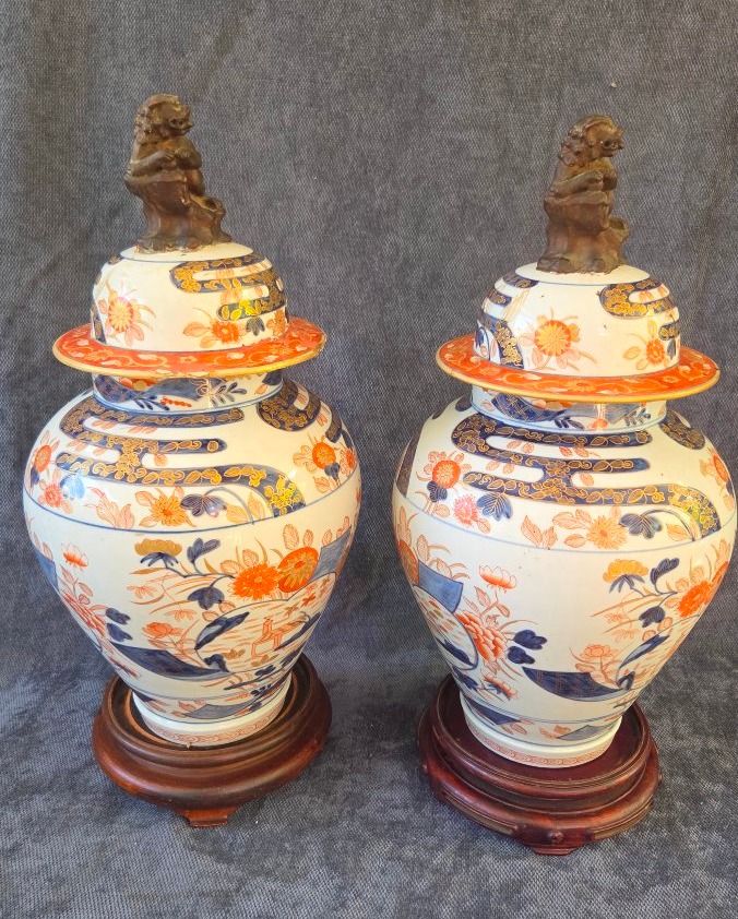 Paire de grandes potiche  porcelaine Imari Japon époque  Édo XIXe 