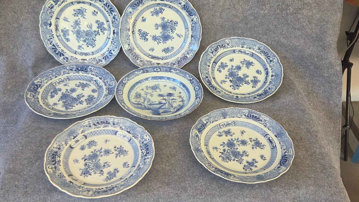 Ensemble  de 7 assiettes porcelaine  blanc bleu Chine XVIIIe-photo-2