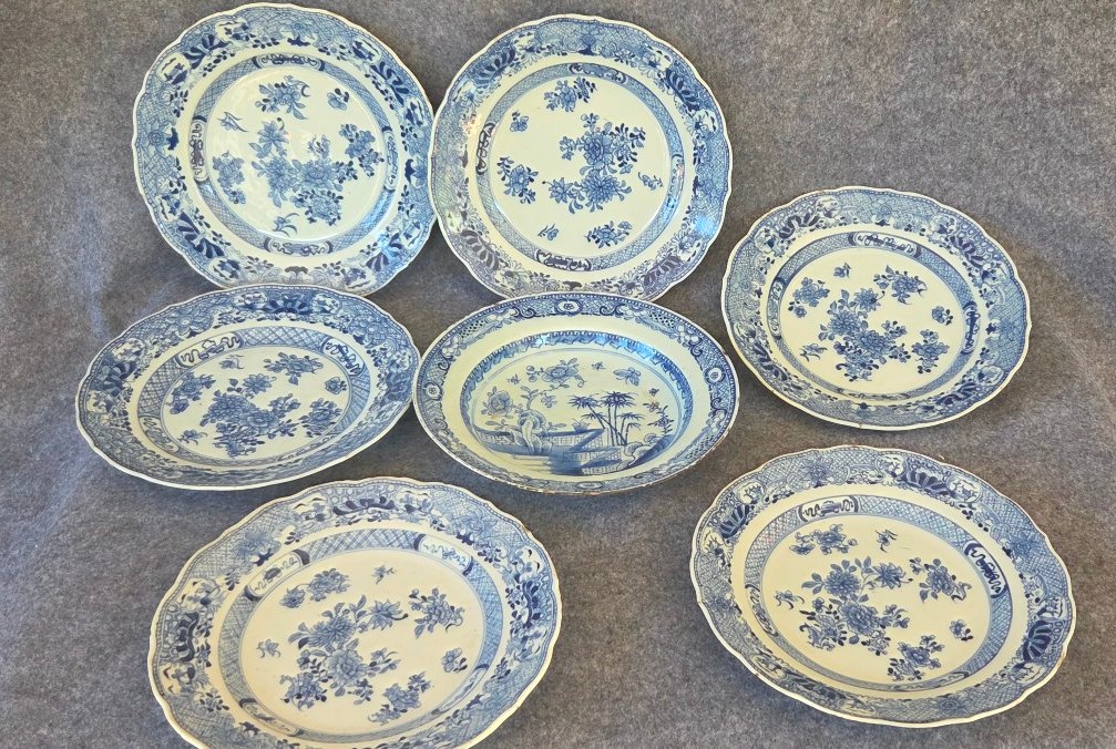 Ensemble  de 7 assiettes porcelaine  blanc bleu Chine XVIIIe-photo-3
