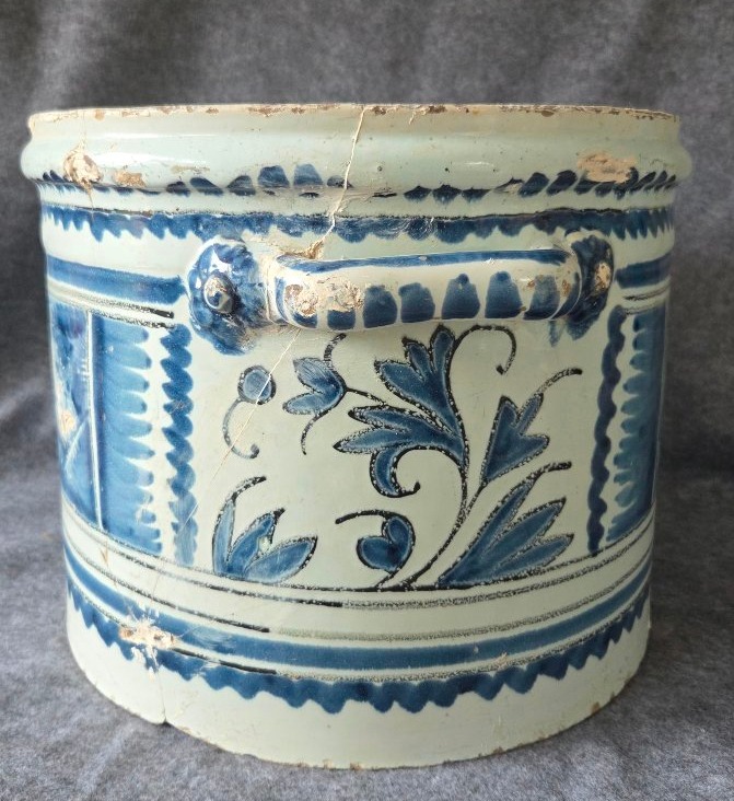 Restored 18th-century Nevers Orange Box -photo-2
