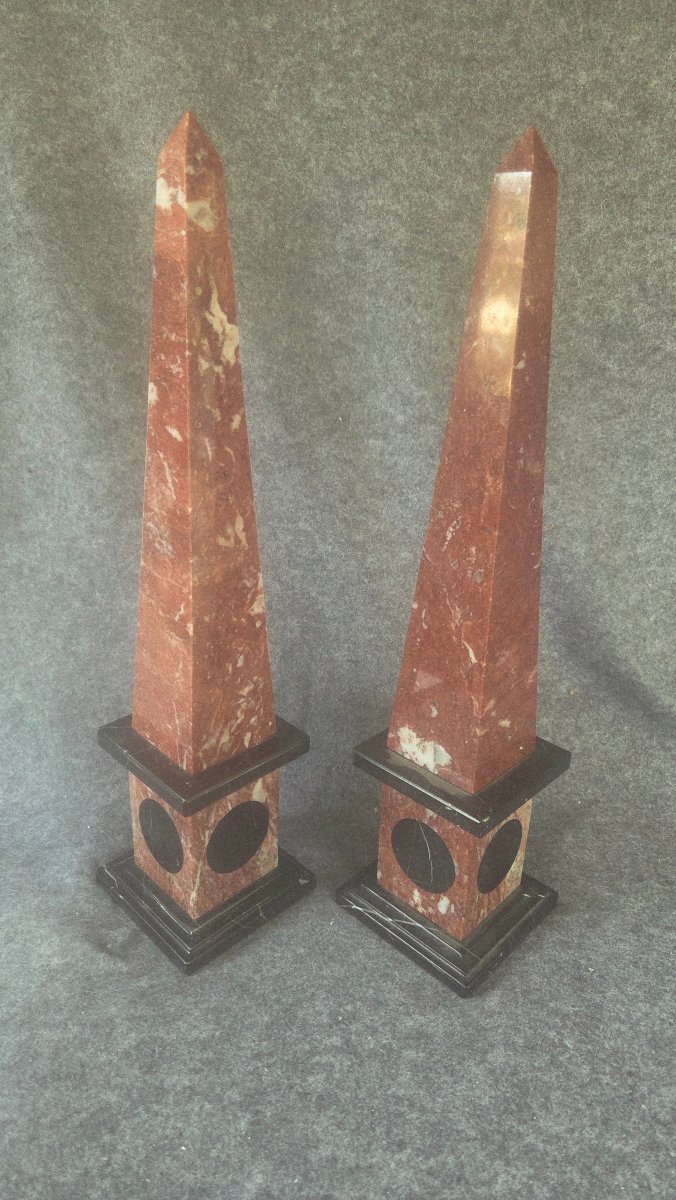 Pair Of Large Obelisks Made Of Two-tone Marble, Late 19th Century -photo-4