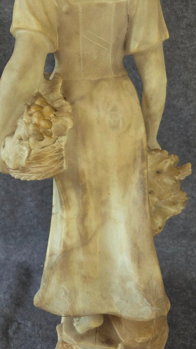 Sculpture  marbre" La vendange  " fin XIXe  H 61cm-photo-4