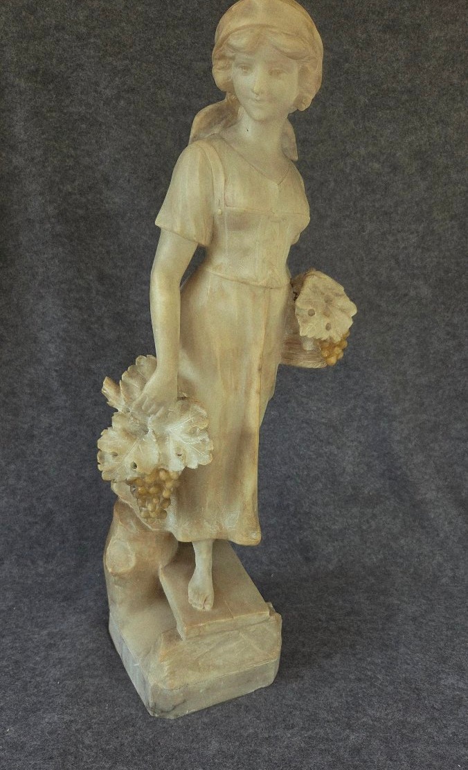 Sculpture  marbre" La vendange  " fin XIXe  H 61cm
