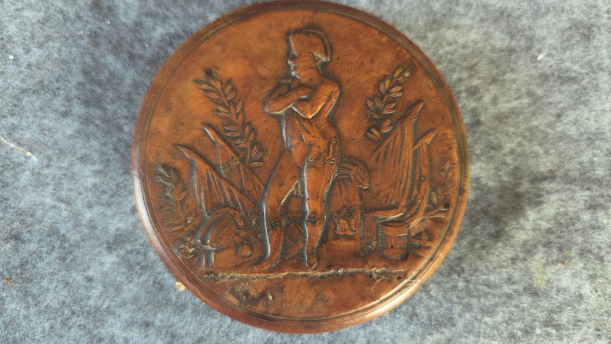 Ensemble  de  cinq boîtes  à pillules  Hommage à Napoléon  c.1830-photo-8